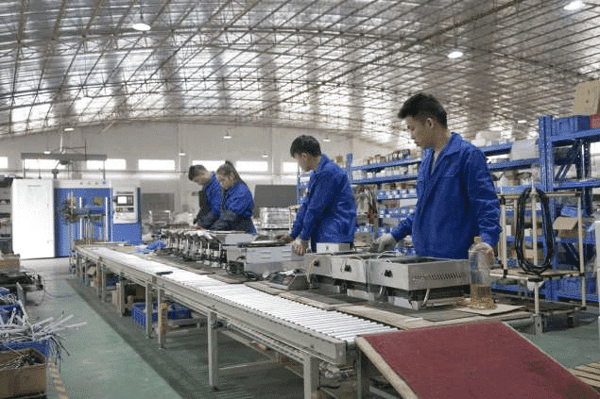 Dây chuyền lắp ráp sản phẩm