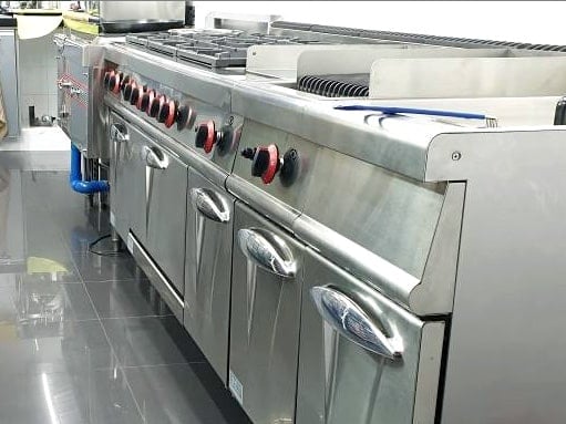 One-stop equipment for western restaurant kitchens