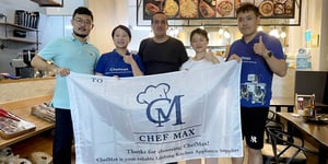 Chefmax besucht einen koscheren Restaurantkunden in Thailand