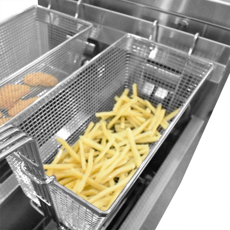 Double tank fryer with double fryer basket