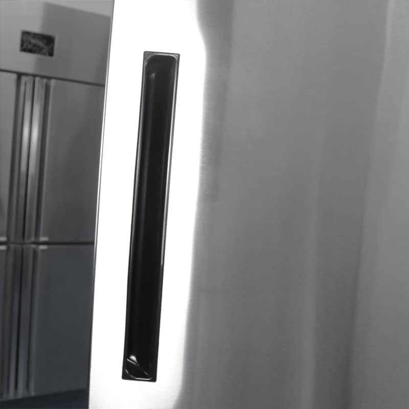Half Door Reach-In Freezer
