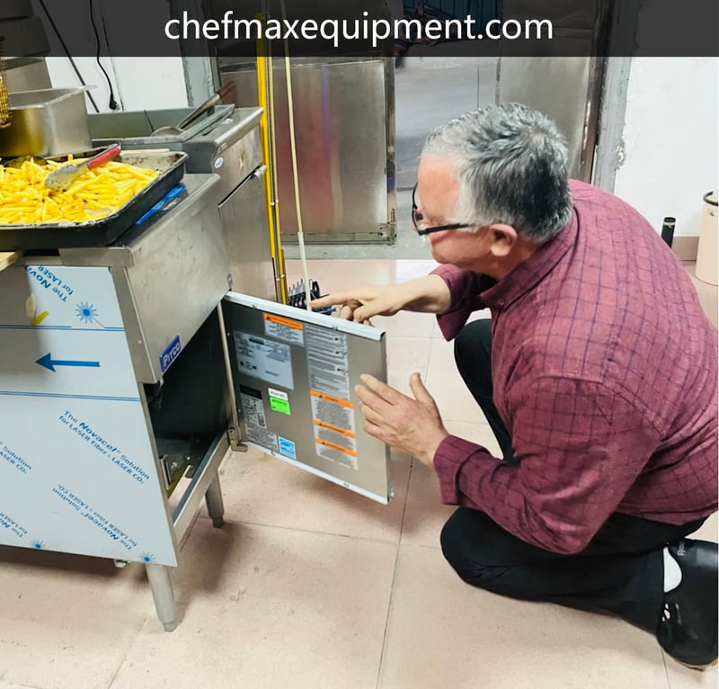 Saudi Arabia customer view gas fryer