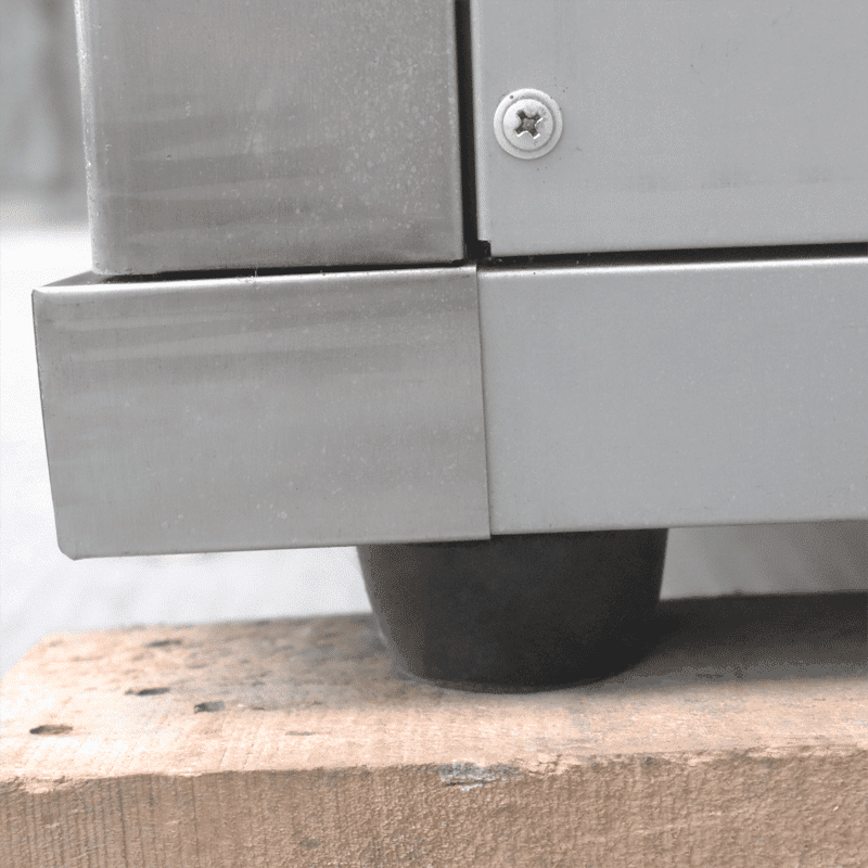 Stainless steel non-slip feet for commercial baking ovens